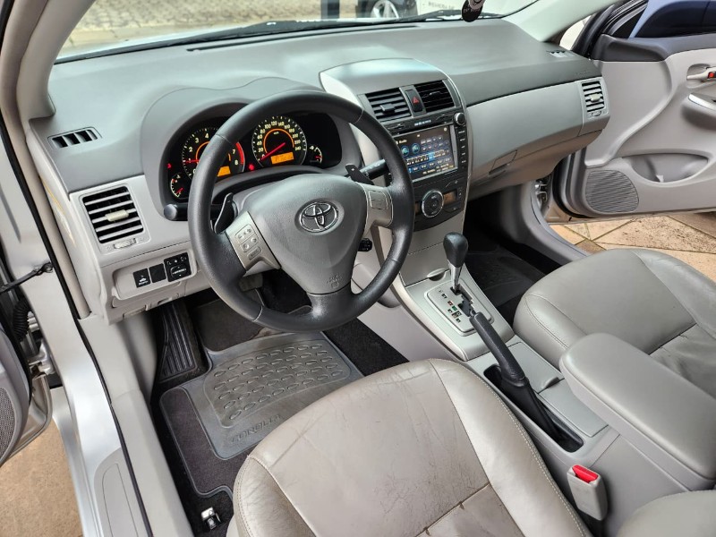 TOYOTA COROLLA XEI 2.0 16V FLEX AUT. 2011/2011 TS VEÍCULOS ANTA GORDA / Carros no Vale