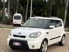 KIA SOUL 1.6 EX 16V 2012 /2012 NEURI VEÍCULOS LAJEADO / Carros no Vale