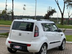 KIA SOUL 1.6 EX 16V 2012 /2012 NEURI VEÍCULOS LAJEADO / Carros no Vale