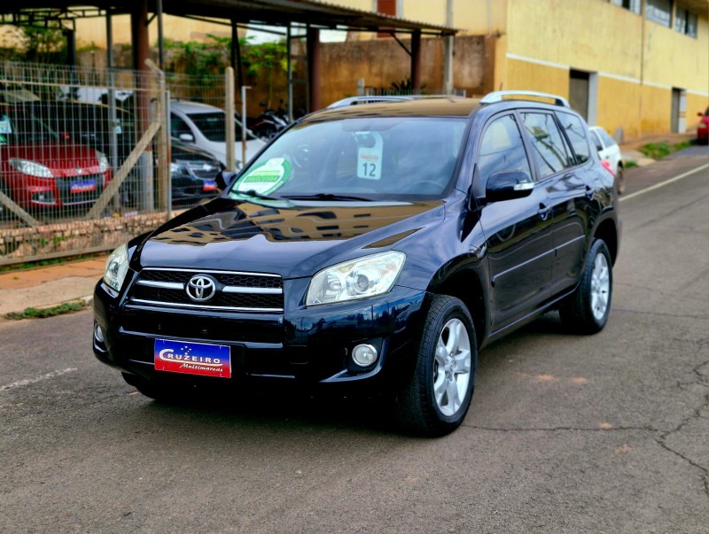 TOYOTA RAV4 2.4 4X2 16V 170CV AUT 2011/2012 CRUZEIRO MULTIMARCAS CRUZEIRO DO SUL / Carros no Vale