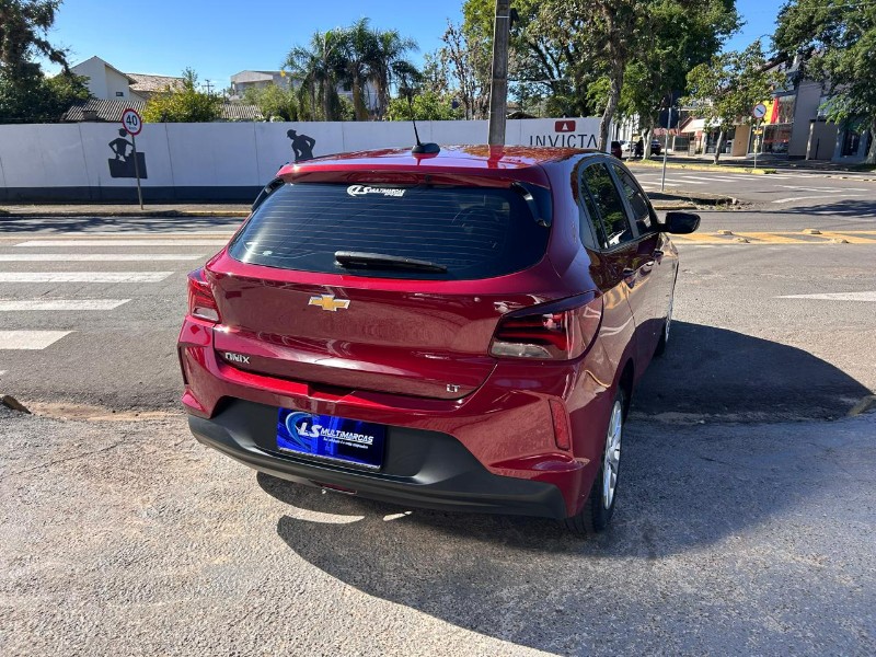 CHEVROLET ONIX HATCH LT 1.0 12V MEC. 2020/2020 LS MULTIMARCAS VENÂNCIO AIRES / Carros no Vale