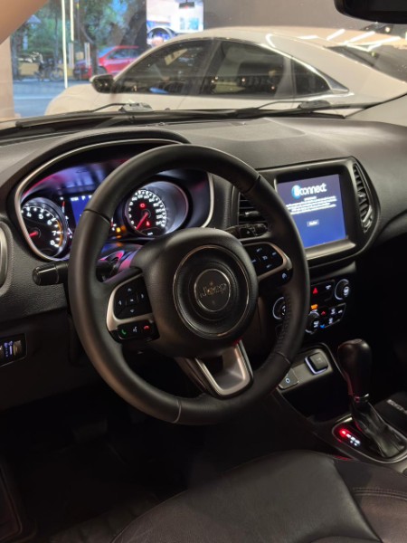 JEEP COMPASS 2.0 16V LONGITUDE 2017/2018 JM AUTOMÓVEIS VENÂNCIO AIRES / Carros no Vale