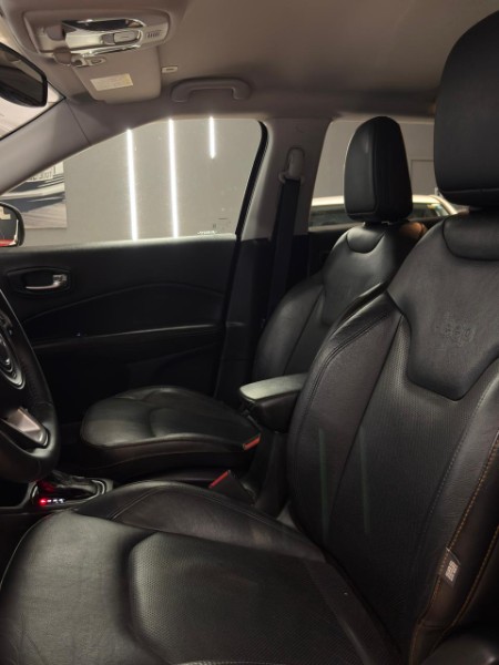 JEEP COMPASS 2.0 16V LONGITUDE 2017/2018 JM AUTOMÓVEIS VENÂNCIO AIRES / Carros no Vale