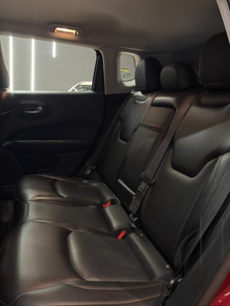 JEEP COMPASS 2.0 16V LONGITUDE 2017/2018 JM AUTOMÓVEIS VENÂNCIO AIRES / Carros no Vale