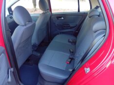 VOLKSWAGEN FOX 1.0 8V FLEX 2010/2011 ALTERNATIVA VEÍCULOS LAJEADO / Carros no Vale