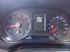 VOLKSWAGEN FOX 1.0 8V FLEX 2010/2011 ALTERNATIVA VEÍCULOS LAJEADO / Carros no Vale