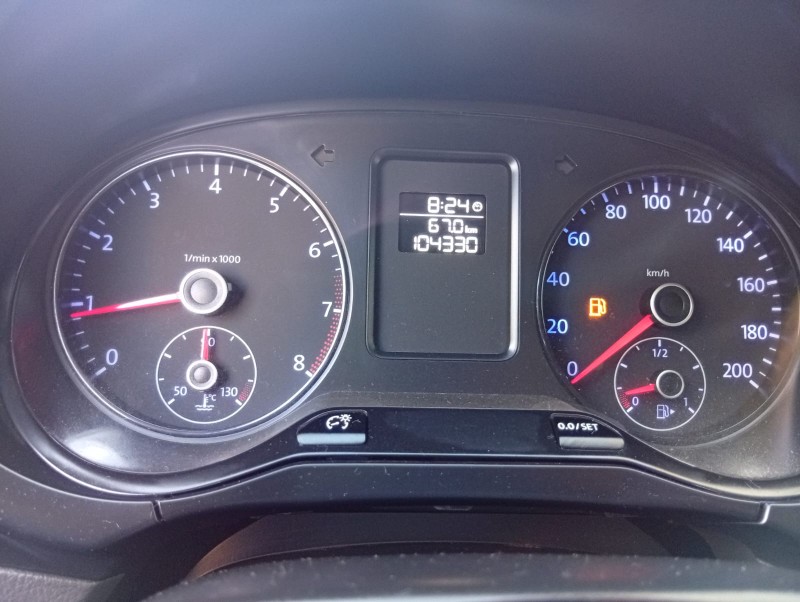 VOLKSWAGEN FOX 1.0 8V FLEX 2010/2011 ALTERNATIVA VEÍCULOS LAJEADO / Carros no Vale
