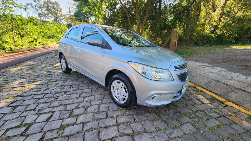 CHEVROLET ONIX 1.0 LT 2016/2016 FERNANDO AUTOMÓVEIS | REVENDA DE CARROS ARROIO DO MEIO ARROIO DO MEIO / Carros no Vale