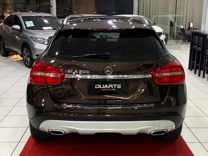 MERCEDES-BENZ GLA200 VISION 1.6 2015/2015 DUARTE VEÍCULOS PORTO ALEGRE / Carros no Vale