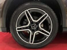 MERCEDES-BENZ GLA200 VISION 1.6 2015/2015 DUARTE VEÍCULOS PORTO ALEGRE / Carros no Vale