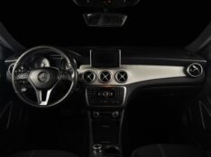 MERCEDES-BENZ GLA200 VISION 1.6 2015/2015 DUARTE VEÍCULOS PORTO ALEGRE / Carros no Vale