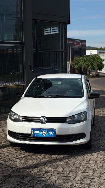 VOLKSWAGEN VOYAGE 1.0 CITY 2013/2014 RICARDINHO AUTOMÓVEIS MONTENEGRO / Carros no Vale