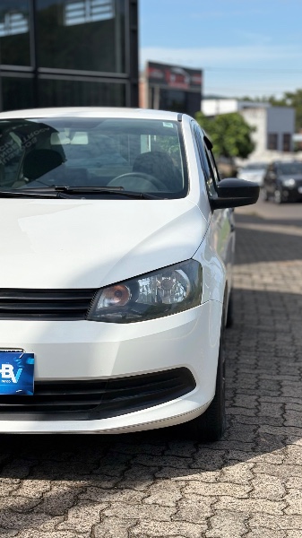 VOLKSWAGEN VOYAGE 1.0 CITY 2013/2014 RICARDINHO AUTOMÓVEIS MONTENEGRO / Carros no Vale