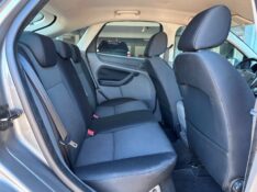 FORD FOCUS GLX 1.6 2012/2013 SÉTIMA VEÍCULOS GUAPORÉ / Carros no Vale