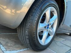 FORD FOCUS GLX 1.6 2012/2013 SÉTIMA VEÍCULOS GUAPORÉ / Carros no Vale