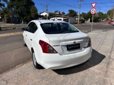 NISSAN VERSA SL 1.6 16V FLEX FUEL 4P MEC. 2013/2013 LS MULTIMARCAS VENÂNCIO AIRES / Carros no Vale