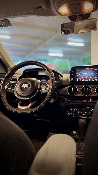 FIAT CRONOS 1.8 E.TORQ FLEX PRECISION AT6 2021/2021 MALAGGI VEÍCULOS ENCANTADO / Carros no Vale