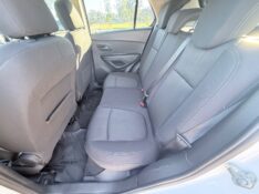 CHEVROLET TRACKER 1.8 MPFI LT 4X2 16V FLEX 4P AUTOMÁTICO 2016/2016 ELY AUTOMÓVEIS LAJEADO / Carros no Vale