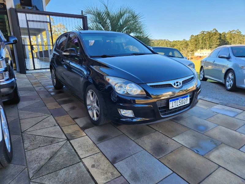 HYUNDAI I30 2.0 2011/2012 TS VEÍCULOS ANTA GORDA / Carros no Vale HYUNDAI I30 2.0 2011/2012 TS VEÍCULOS ANTA GORDA / Carros no Vale
