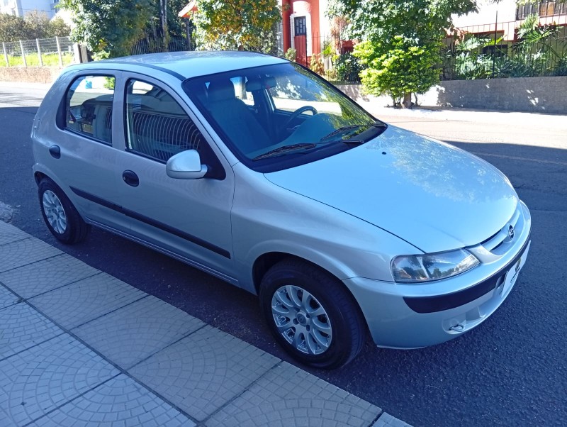 CHEVROLET CELTA SPIRIT 1.0 2005/2005 ALTERNATIVA VEÍCULOS LAJEADO / Carros no Vale