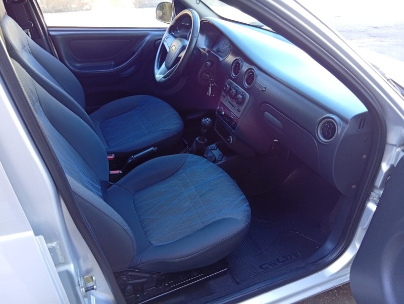 CHEVROLET CELTA SPIRIT 1.0 2005/2005 ALTERNATIVA VEÍCULOS LAJEADO / Carros no Vale