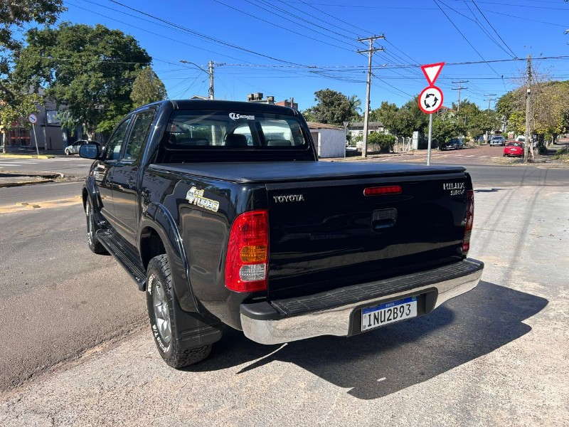 TOYOTA HILUX CD SRV D4-D 4X4 3.0 TDI DIES 2007/2007 LS MULTIMARCAS VENÂNCIO AIRES / Carros no Vale TOYOTA HILUX CD SRV D4-D 4X4 3.0 TDI DIES 2007/2007 LS MULTIMARCAS VENÂNCIO AIRES / Carros no Vale