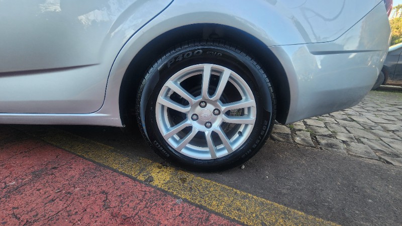 CHEVROLET SONIC SEDAN LTZ 1.6 2013/2014 FERNANDO AUTOMÓVEIS | REVENDA DE CARROS ARROIO DO MEIO ARROIO DO MEIO / Carros no Vale