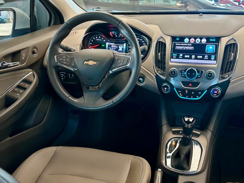 CHEVROLET CRUZE 1.4 TURBO LTZ 2018/2018 SÉTIMA VEÍCULOS GUAPORÉ / Carros no Vale