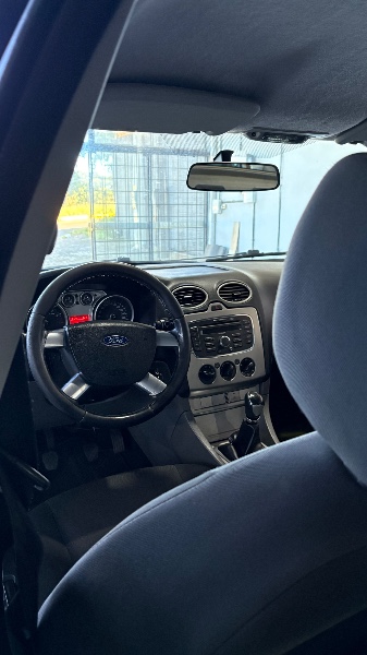 FORD FOCUS SEDAN 1.6 2011/2011 RICARDINHO AUTOMÓVEIS MONTENEGRO / Carros no Vale