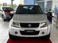 SUZUKI GRAND VITARA 2.0 16V 4X2/4X4 2009/2010 DUARTE VEÍCULOS PORTO ALEGRE / Carros no Vale