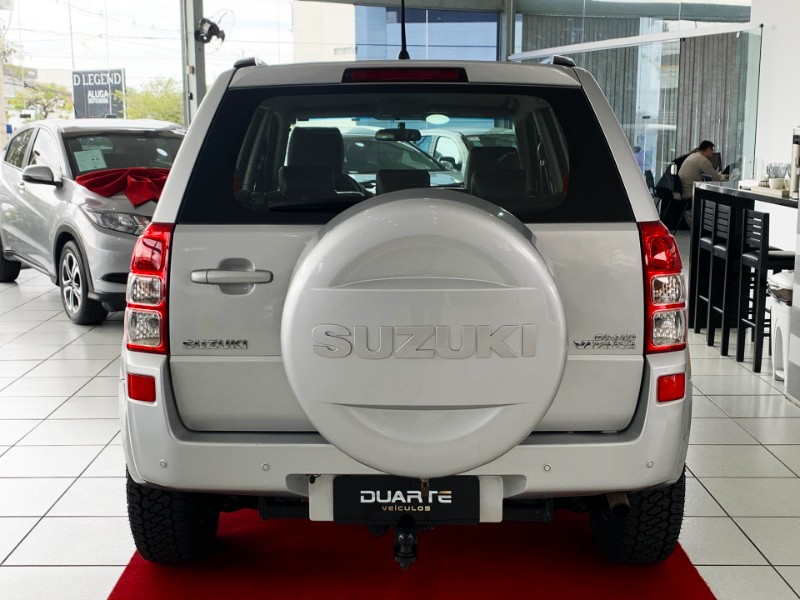 SUZUKI GRAND VITARA 2.0 16V 4X2/4X4 2009/2010 DUARTE VEÍCULOS PORTO ALEGRE / Carros no Vale