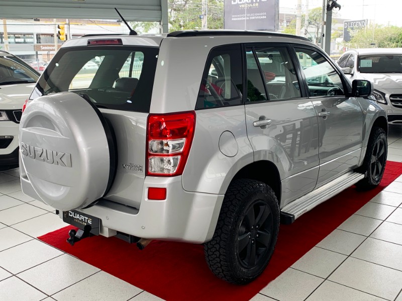 SUZUKI GRAND VITARA 2.0 16V 4X2/4X4 2009/2010 DUARTE VEÍCULOS PORTO ALEGRE / Carros no Vale