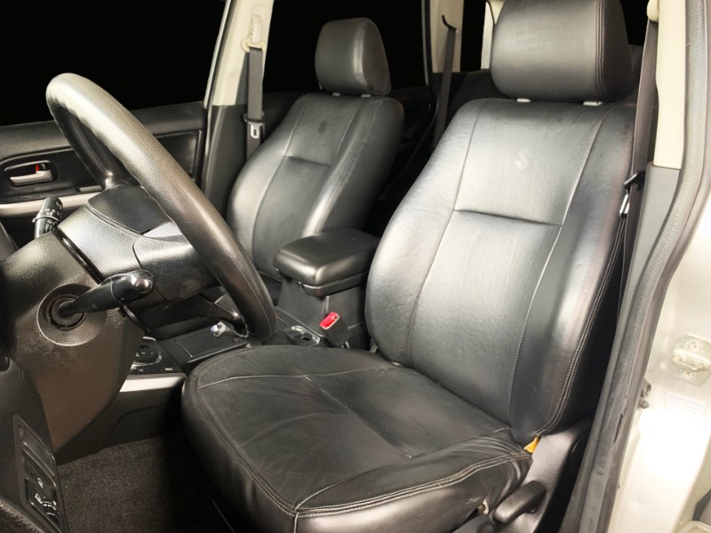 SUZUKI GRAND VITARA 2.0 16V 4X2/4X4 2009/2010 DUARTE VEÍCULOS PORTO ALEGRE / Carros no Vale