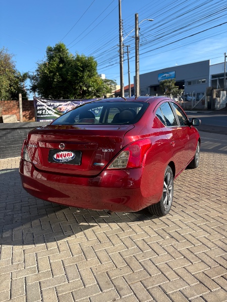 NISSAN VERSA 1.6 16V SV XTRONIC 2018 2018/2018 NEURI VEÍCULOS LAJEADO / Carros no Vale