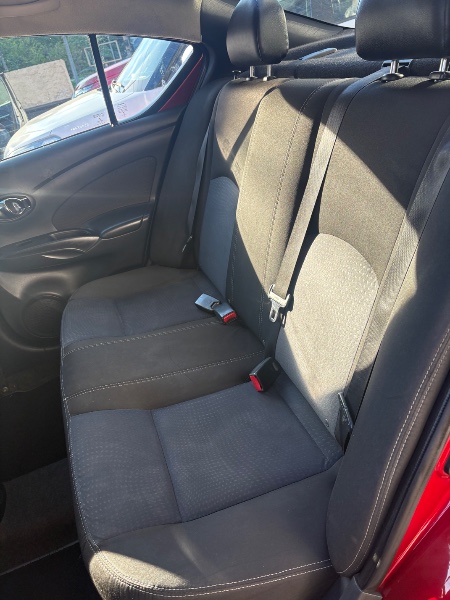NISSAN VERSA 1.6 16V SV XTRONIC 2018 2018/2018 NEURI VEÍCULOS LAJEADO / Carros no Vale