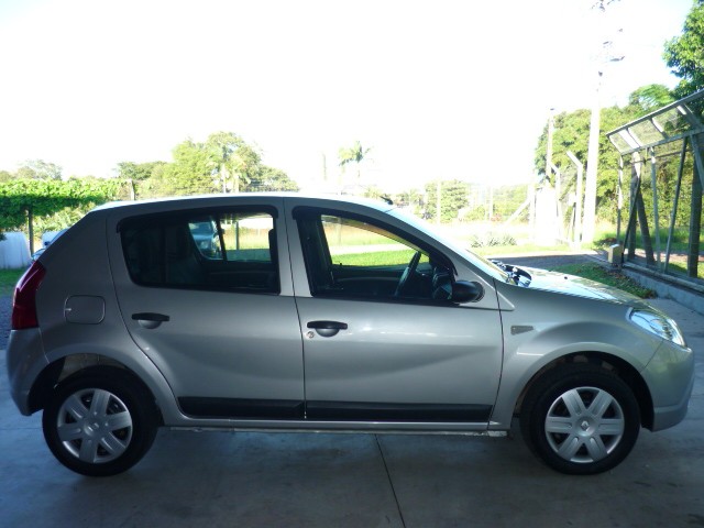 RENAULT SANDERO 1.6 EXPRESSION 8V FLEX 4P MANUAL 2008/2009 PREMIUM AUTOMÓVEIS ARROIO DO MEIO / Carros no Vale
