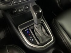 HYUNDAI CRETA 1.6 16V FLEX PULSE PLUS AUTOMÁTICO 2019/2020 DUARTE VEÍCULOS PORTO ALEGRE / Carros no Vale