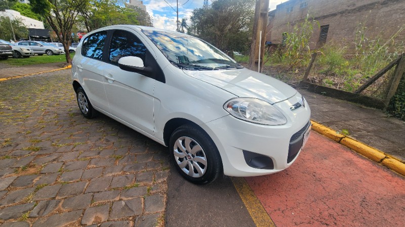 FIAT PALIO 1.4 MPI ATTRACTIVE 8V FLEX 4P MANUAL 2014/2015 FERNANDO AUTOMÓVEIS | REVENDA DE CARROS ARROIO DO MEIO ARROIO DO MEIO / Carros no Vale