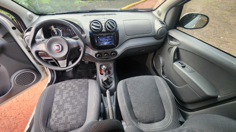 FIAT PALIO 1.4 MPI ATTRACTIVE 8V FLEX 4P MANUAL 2014/2015 FERNANDO AUTOMÓVEIS | REVENDA DE CARROS ARROIO DO MEIO ARROIO DO MEIO / Carros no Vale