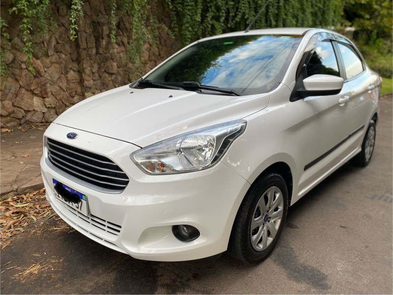 FORD KA SEDAN 1.5 SE 16V 2017/2018 ESTAÇÃO DO CARRO ESTRELA / Carros no Vale