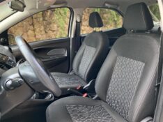 FORD KA SEDAN 1.5 SE 16V 2017/2018 ESTAÇÃO DO CARRO ESTRELA / Carros no Vale