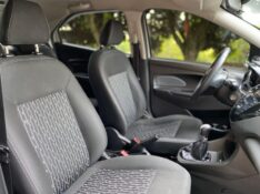 FORD KA SEDAN 1.5 SE 16V 2017/2018 ESTAÇÃO DO CARRO ESTRELA / Carros no Vale