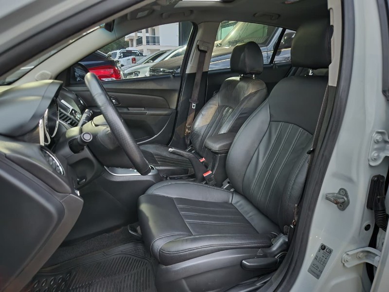 CHEVROLET CRUZE SPORT LTZ 1.8 2013/2014 TS VEÍCULOS ANTA GORDA / Carros no Vale