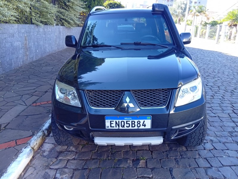 MITSUBISHI PAJERO TR-4 2010/2010 ALTERNATIVA VEÍCULOS LAJEADO / Carros no Vale