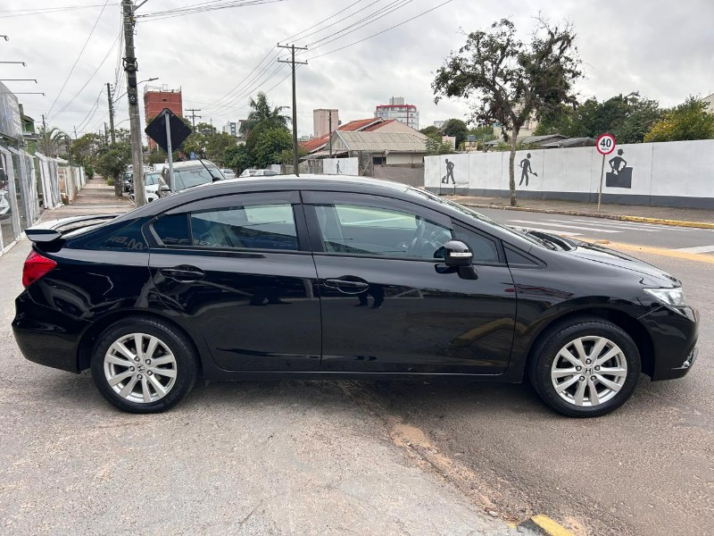 HONDA CIVIC SEDAN LXR 2.0 FLEXONE 16V AUT. 4P 2014/2014 LS MULTIMARCAS VENÂNCIO AIRES / Carros no Vale