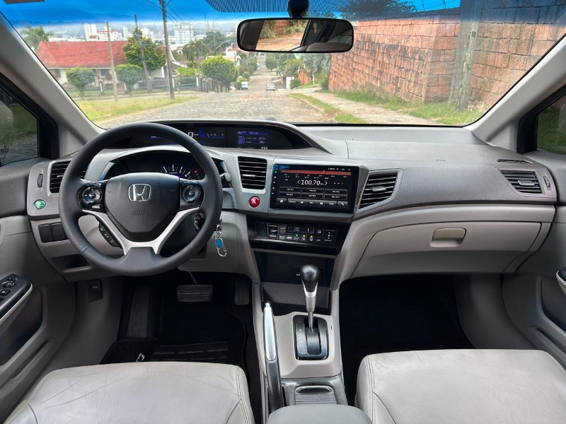 HONDA CIVIC SEDAN LXR 2.0 FLEXONE 16V AUT. 4P 2014/2014 LS MULTIMARCAS VENÂNCIO AIRES / Carros no Vale