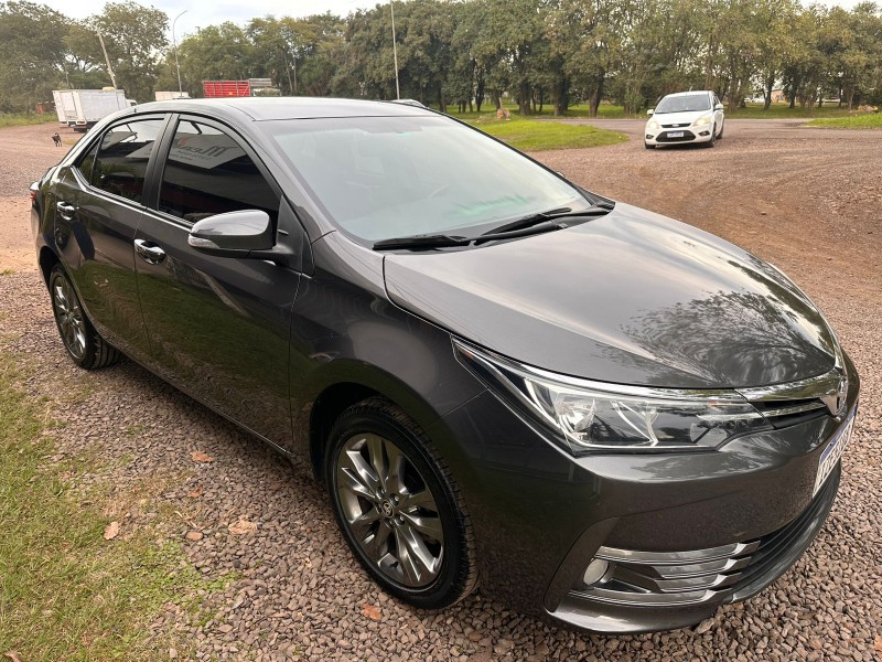 TOYOTA COROLLA XEI 2.0 /2019 MENEGHINI VEÍCULOS ARROIO DO MEIO / Carros no Vale
