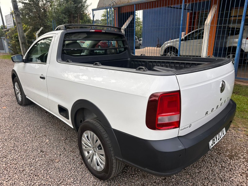 VOLKSWAGEN SAVEIRO 1.6 /2023 MENEGHINI VEÍCULOS ARROIO DO MEIO / Carros no Vale
