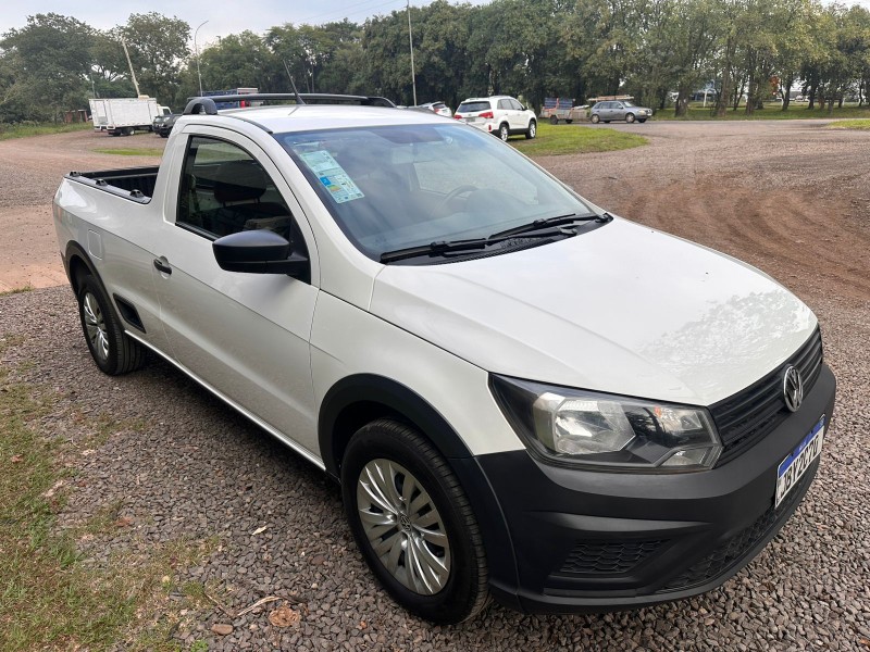 VOLKSWAGEN SAVEIRO 1.6 /2023 MENEGHINI VEÍCULOS ARROIO DO MEIO / Carros no Vale