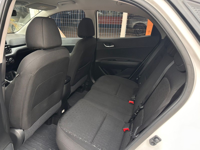 HYUNDAI HB20 LIMITED PLUS 1.0 /2025 MENEGHINI VEÍCULOS ARROIO DO MEIO / Carros no Vale